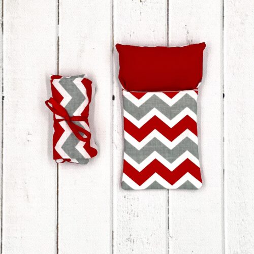 Śpiworek dla lalek Chelsea czerwono-biały